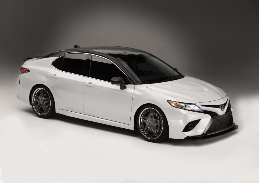  Toyota Camry by Daniel Suarez 2017 года  (фото 7 из 12)